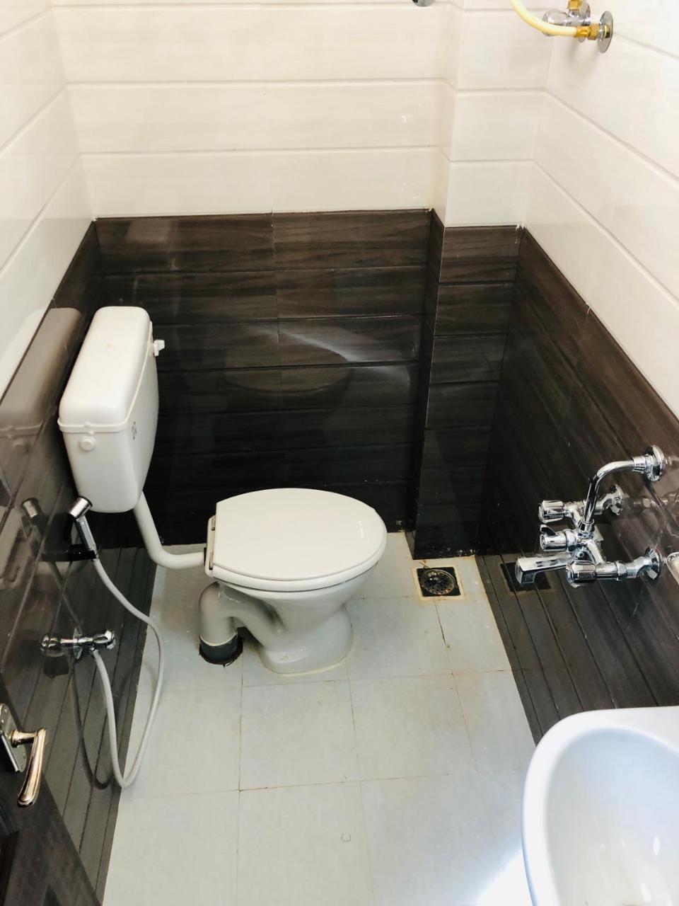מנגלור Cosmo Lodge מראה חיצוני תמונה